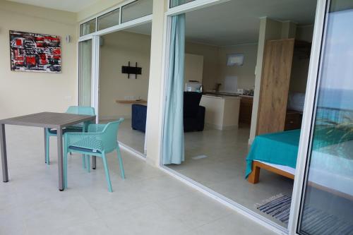 Maka Bay Self Catering