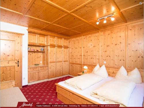 2 king beds