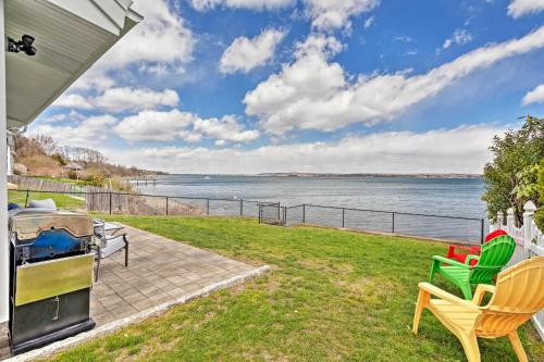 Waterfront Portsmouth Cottage: 8 Mi. From Newport! in Portsmouth (RI)