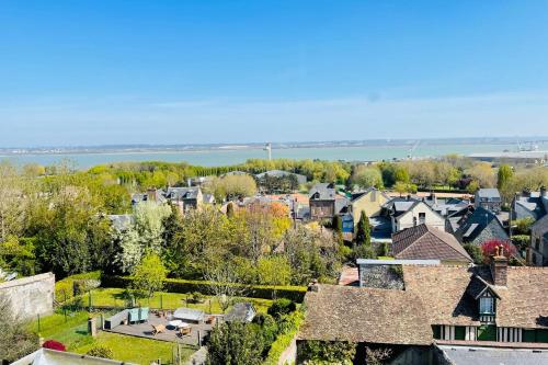 Vue Panoramique sur la Baie de Seine Parking