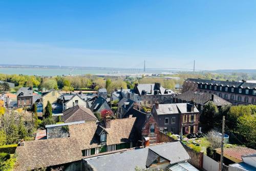 Vue Panoramique sur la Baie de Seine Parking - Location saisonnière - Honfleur