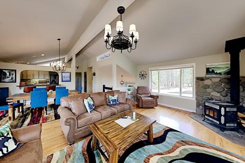 River Meadows Haven - AC Deck Pool - 2150 Sq Ft home - image 3