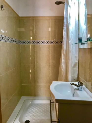 Guadalupe Cozy Inns - image 8