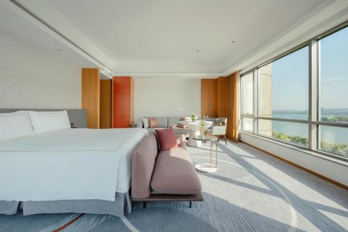 297126169 InterContinental Suzhou Hotel by IHG