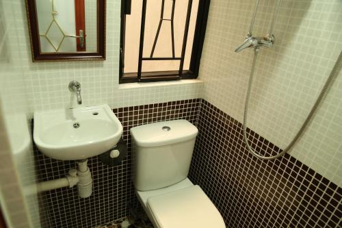 New Tokyo Hostel Room Type - Twin Room