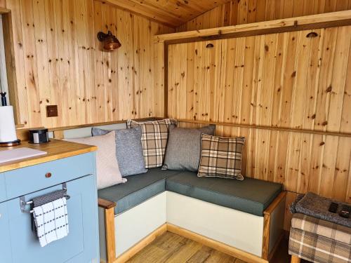 Peak District Shepherds Hut