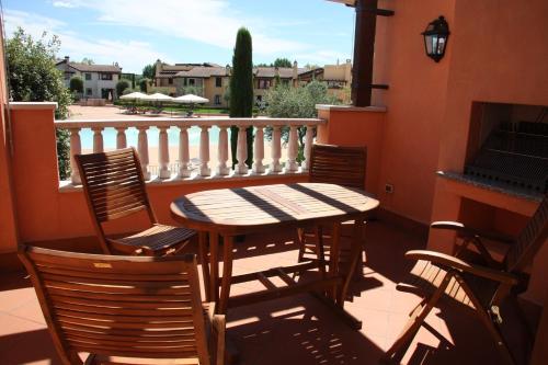 Apartment with Balcony