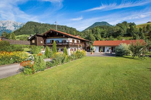 Gästehaus Hösmader Ferienwohnungen - Apartment - Ramsau