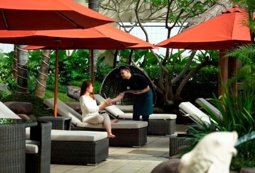 泳池, 雅加達西普特拉酒店-由瑞士貝爾國際酒店管理 (Hotel Ciputra Jakarta managed by Swiss-Belhotel International) in 雅加達