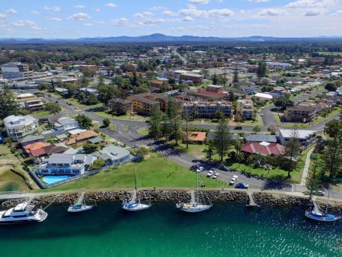 Anchorage 7 in Forster