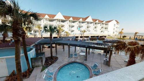 Seascape 1118 Condo - image 2