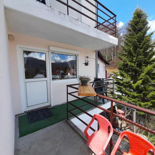 Criss apartamente in pensiune 400m de Pârtia de ski, Buşteni