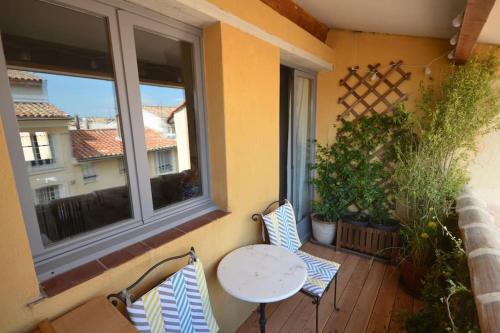 LE DIX Duplex historical center balcony with view and air conditioning LE DIX Duplex historical center balcony with view and air conditioning