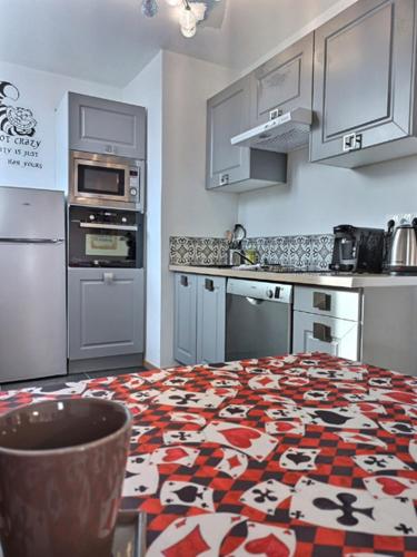 Les Suites Fénelon (Les Suites Fenelon) in Cateau-Cambresis