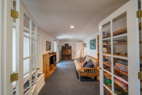 Pine Street Cottage – Sisters, OR