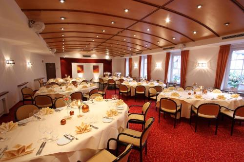 Romantik Hotel zum Stern - image 11