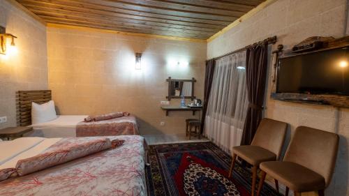 In Stone House - image 11