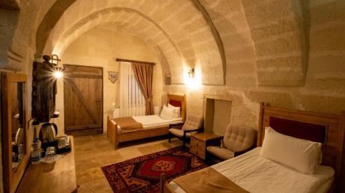 In Stone House - image 10