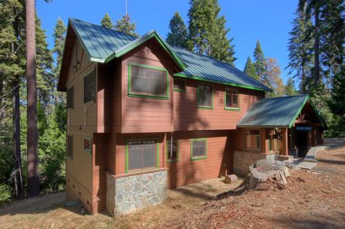 Aspen House in Fish Camp - main image