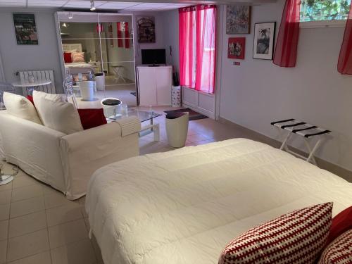 Rose Garden Studio in ฌีแวร์นี