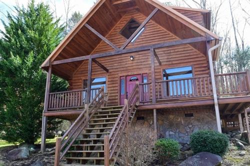 Two Bedroom Cabin With Private Hot Tub Cabin