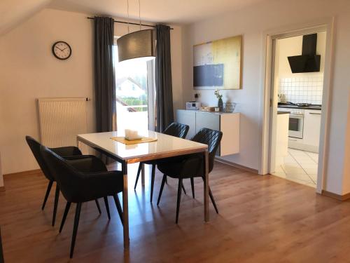 2 Ferienwohnungen mit Balkon fur 6 Personen