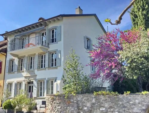 Le Cinquante Quatre in Perroy, Schweiz