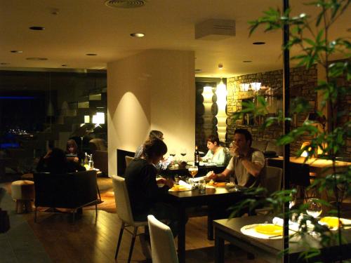 Bonansa Country Hotel - image 5