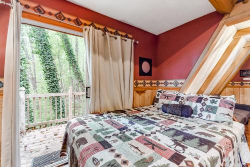 Hillside Chalet - image 6