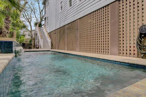5 32nd Avenue - image 4