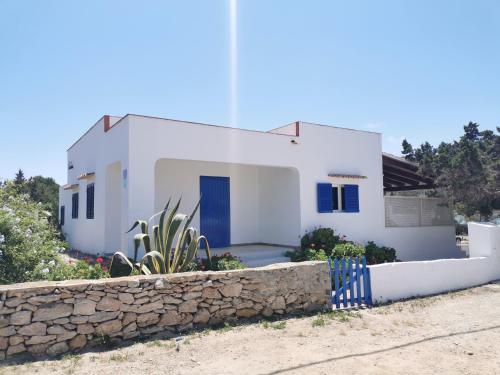 2 bedrooms, 4 beds
