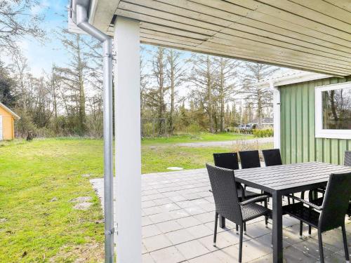 10 person holiday home in Hals