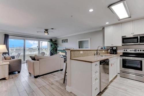 Exceptional Vacation Home in the Amenity-Rich Maravilla condo - image 7