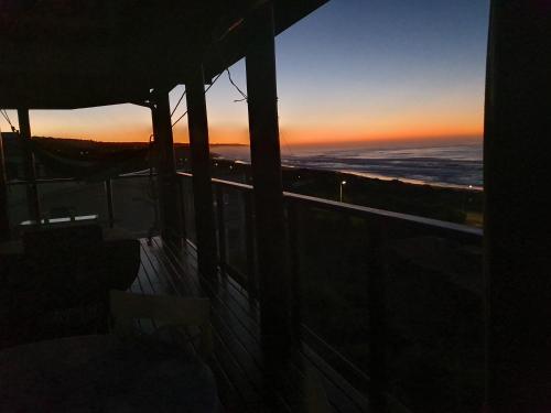 Widok, Southerncross Beach House with a Million Dollar View in Groot Brak Rivier