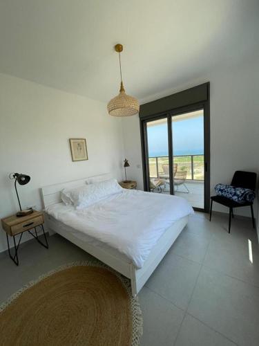 4 Bedroom Beach Apartment with Stunning Views