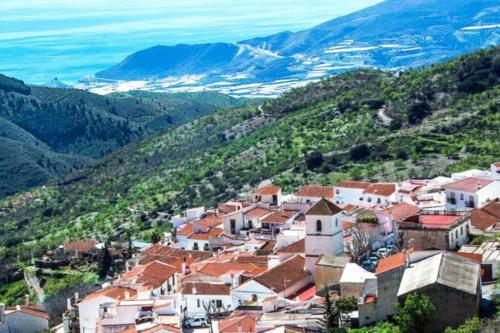 Casa Fuensanta balcón al mar de la Alpujarra