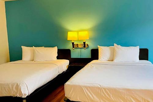 Travelodge Inn & Suites by Wyndham Missoula University Park - image 3