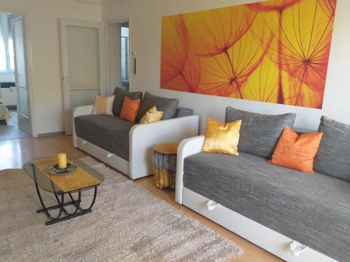 . Simon Apartman