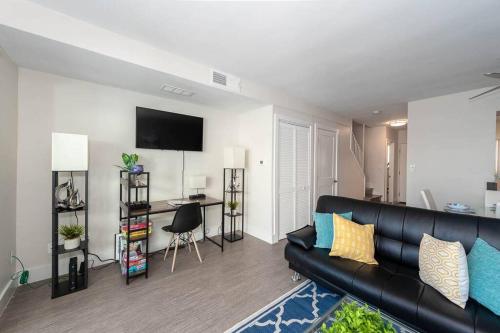 Stylish & Modern 3BR-Top Comfort, Perfectly Located
