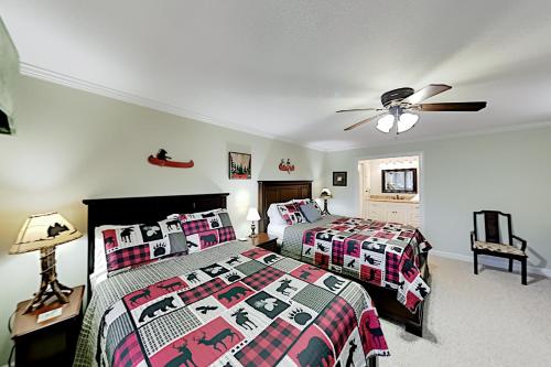 Exceptional Vacation Home in Lake Lure condo - image 4