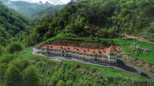 Vanatun Monastery Stay, Haghartsin
