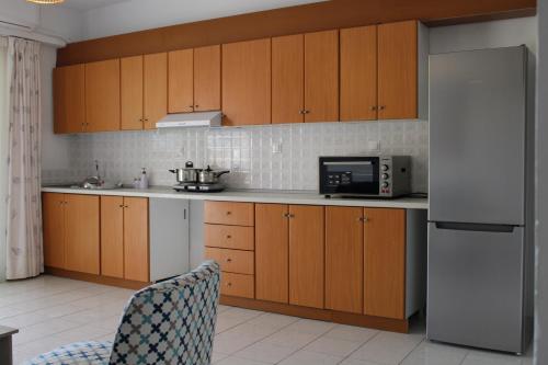 Kalamaki Plaza Apartments 5