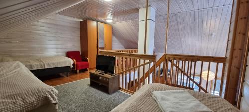 Tilhi Chalet - image 13