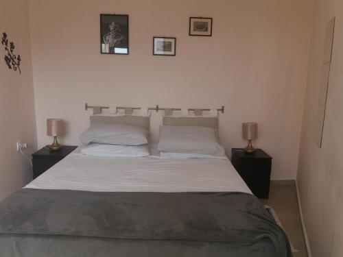  Two spaces romantic Honeymoon with amazing seaview sunset in Mirtéai