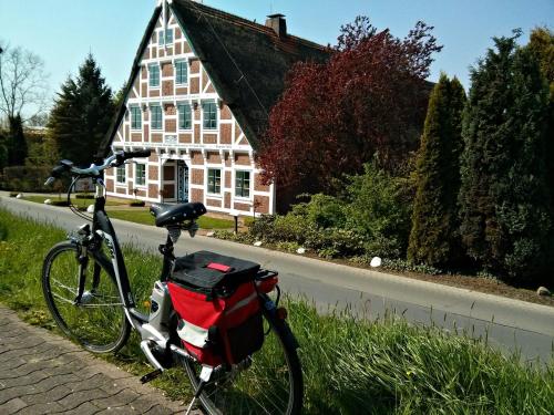 Fewo Elbblick im Haus Lühegarten (Fewo Elbblick im Haus Luhegarten) in 格呂嫩代