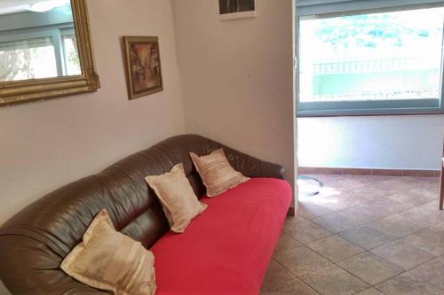 Garden Apartment- near sea 2 - image 8