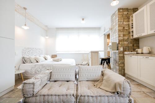 Ika Boutique Luxury Apartments - image 8