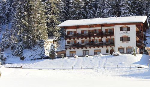 Pension Englhof - image 13