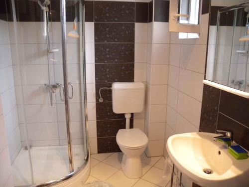 Apartment Keszthely 3 - image 2