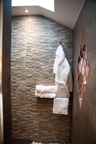 Shower, Domo Boutique Hotel in Oldbury